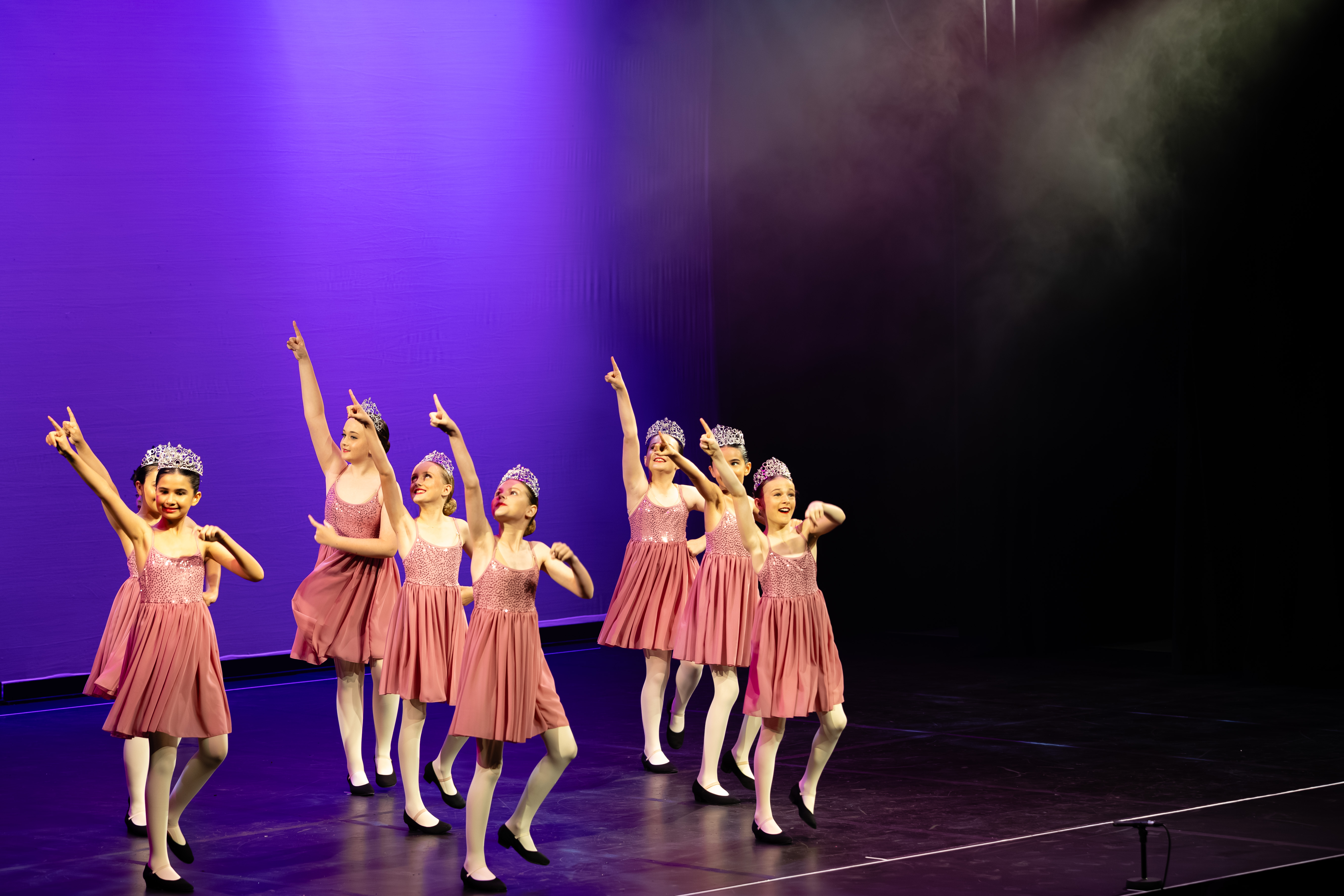 ICONIC CONCERT - 2/4/5 Character 2025