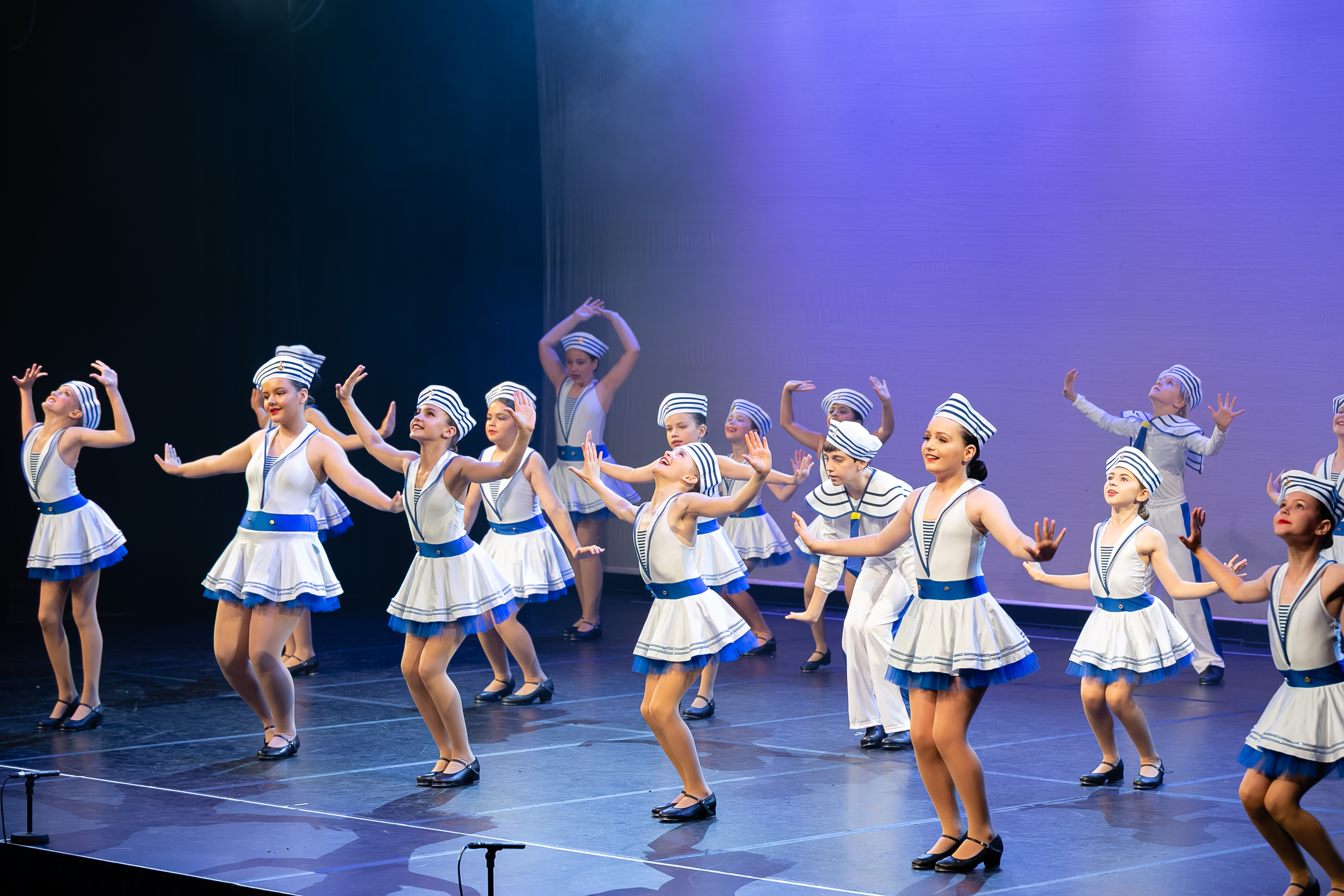 ICONIC CONCERT - 3/4/5 Tap 2025