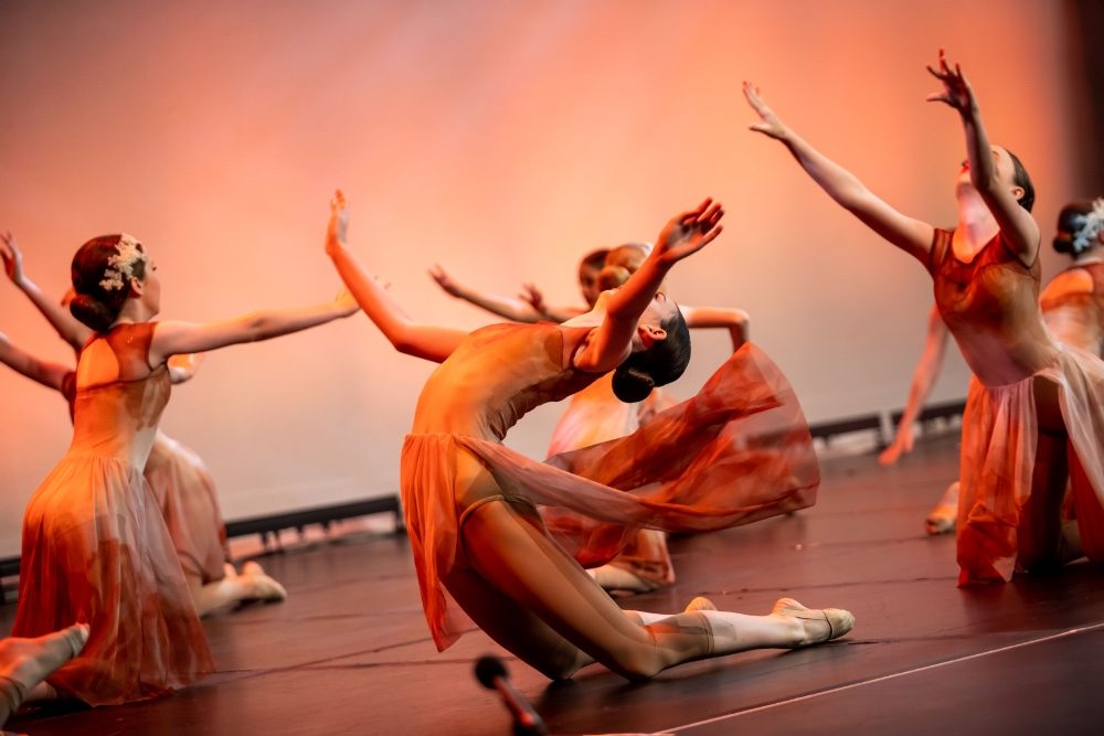 Intermediate Performance Troupe 2021 - Photograph taken by Lachie Douglas Intermediate Performance Troupe 2021
