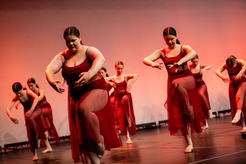Grade 7 & Pre-El Ballet 2021 - Photograph taken by Lachie Douglas Grade 7 & Pre-El Ballet 2021